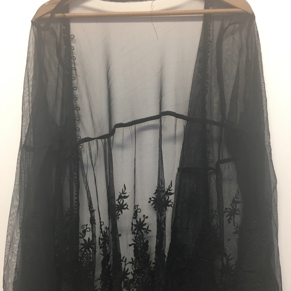 Topshop Black Lace Open Blouse - Picture 1 of 6